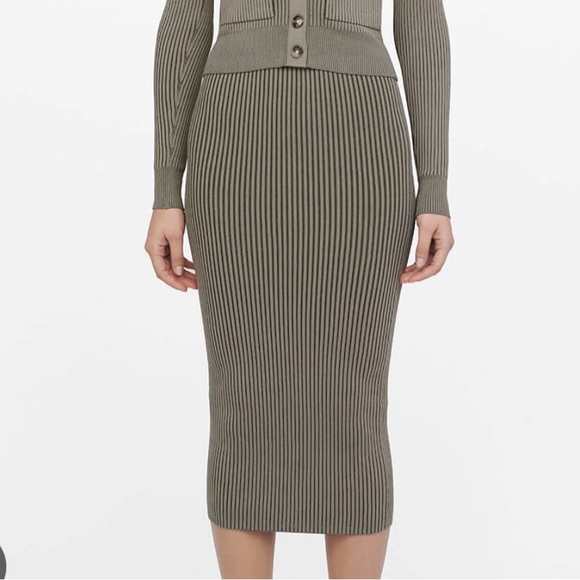 🦋SOLD🦋 Annie Bing Ribbed Julian Skirt - Picture 1 of 4
